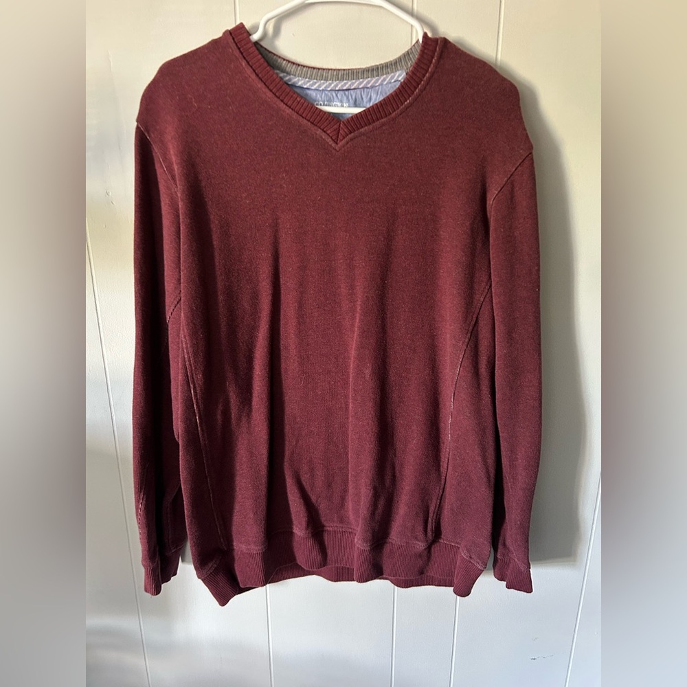 Covington Women’s Maroon V-Neck Sweater